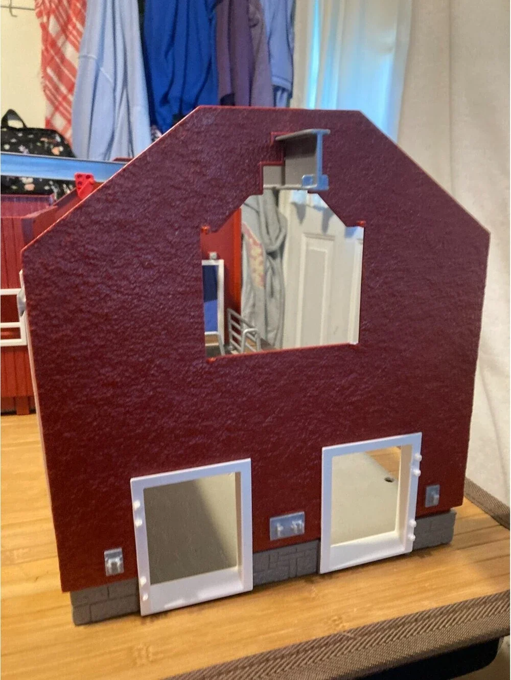 Schleich Big Red Barn Horse Stable Toy Playset Sliding Doors Stall incomplete